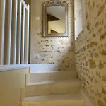 Clos De La Court D'aron Bed & Breakfast 3*