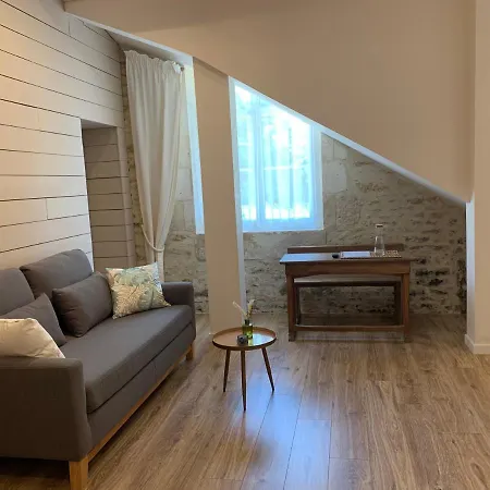 Clos De La Court D'aron